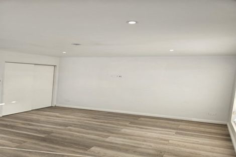 Photo of property in 15 Cambridge Road, Riverhead, 0820