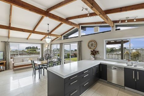 Photo of property in 70 Bayly Road, Blagdon, New Plymouth, 4310