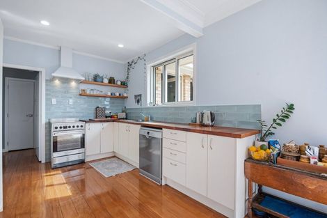 Photo of property in 9 Shortt Avenue, Mangere Bridge, Auckland, 2022