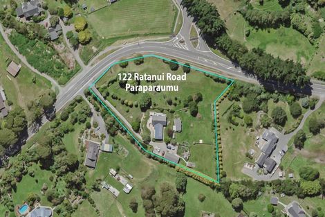 Photo of property in 122 Ratanui Road, Paraparaumu, 5032
