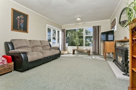 Photo of property in 6 Japonica Drive, Beach Haven, Auckland, 0626