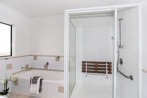 Photo of property in 26a Cameron Street, Papakura, 2110