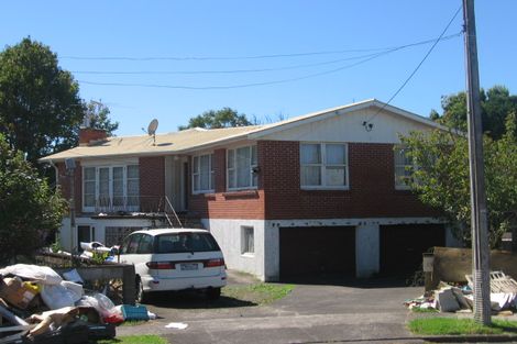 Photo of property in 23 Kelston Street, New Lynn, Auckland, 0600