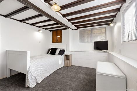 Photo of property in 21 Anzac Road, Pukekohe, 2120