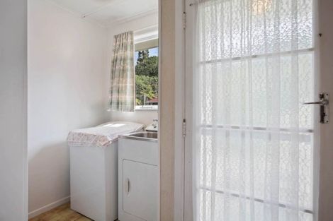 Photo of property in 70 Lake Road, Northcote, Auckland, 0627