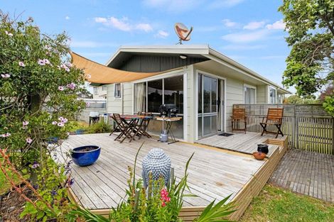 Photo of property in 24 Hood Street, Castlecliff, Whanganui, 4501