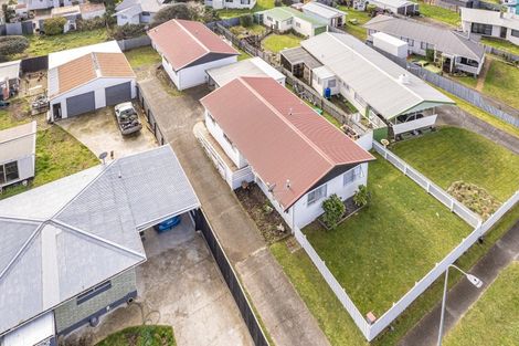 Photo of property in 17 Tainui Street, Castlecliff, Whanganui, 4501