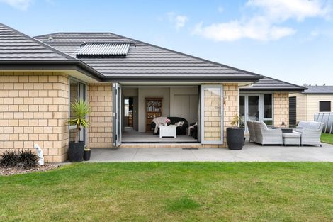 Photo of property in 31 Beaumont Drive, Rolleston, 7614