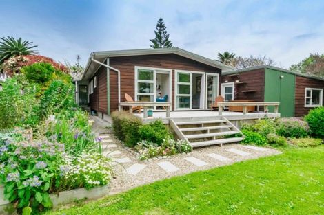 Photo of property in 55 Donovan Road, Paraparaumu Beach, Paraparaumu, 5032