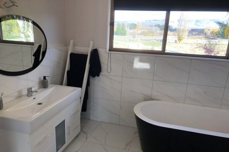 Photo of property in 324 Clyde-alexandra Road, Alexandra, 9391