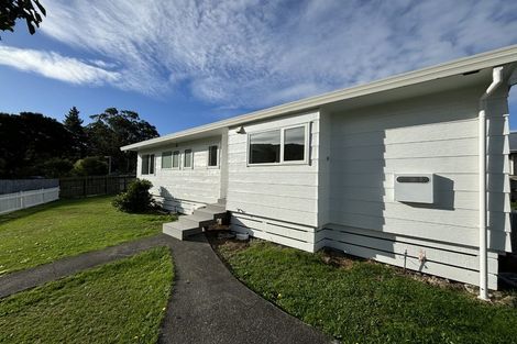 Photo of property in 350 Wellington Road, Wainuiomata, Lower Hutt, 5014