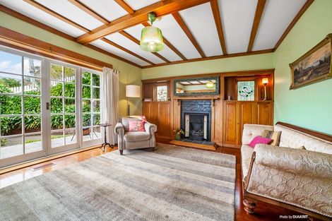 Photo of property in 50 Rodrigo Road, Kilbirnie, Wellington, 6022