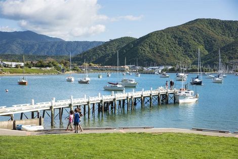 Photo of property in 3/45 Beach Road, Waikawa, Picton, 7220