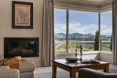 Photo of property in 30 Broadwater Close, Pyes Pa, Tauranga, 3112