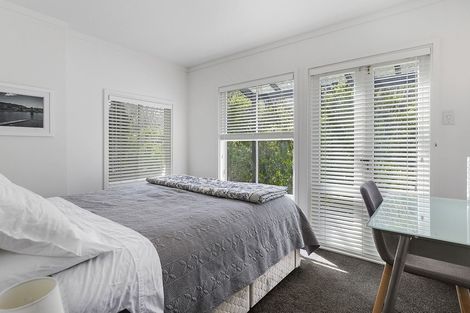 Photo of property in 15 Waikowhai Street, Ngaio, Wellington, 6035