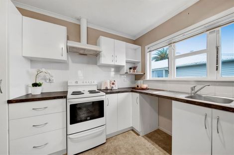 Photo of property in 2/15a Sole Avenue, Bell Block, New Plymouth, 4312