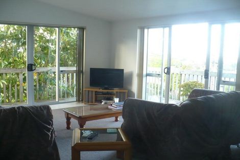 Photo of property in 1 Cron Avenue, Te Atatu South, Auckland, 0610