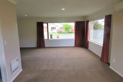 Photo of property in 3 Blythfield Place, Taradale, Napier, 4112