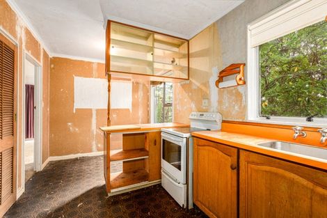 Photo of property in 214a Waddington Drive, Naenae, Lower Hutt, 5011