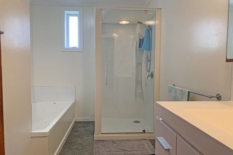 Photo of property in 34 Harwich Street, Balclutha, 9230