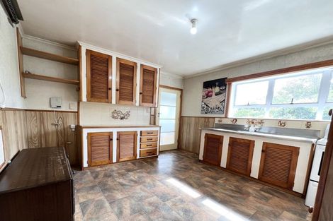 Photo of property in 25 Kaipatiki Road, Glenfield, Auckland, 0629