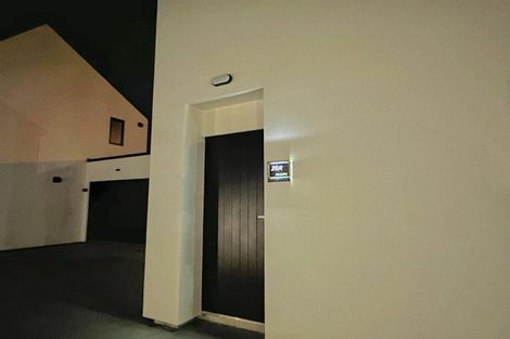 Photo of property in 1/29 Main South Road, Sockburn, Christchurch, 8042