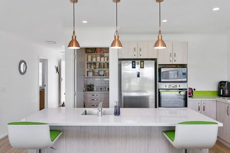 Photo of property in 52 Huka Heights Drive, Rangatira Park, Taupo, 3330