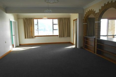 Photo of property in 55 Hawker Street, Mount Victoria, Wellington, 6011