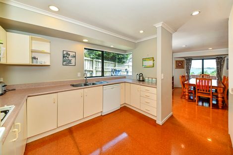 Photo of property in 28a Hoylake Place, Wattle Downs, Auckland, 2103