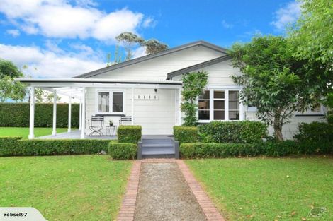 Photo of property in 56 Riverside Road, Orewa, 0931