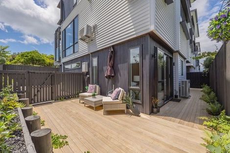 Photo of property in 4/20 Williamson Avenue, Belmont, Auckland, 0622