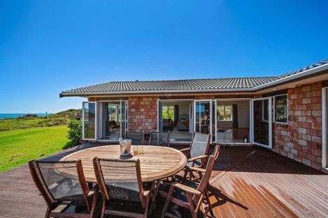 Photo of property in 282 Tai Road, Opunake, 4681