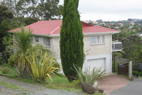 Photo of property in 1/65 Sunset Road, Totara Vale, Auckland, 0632