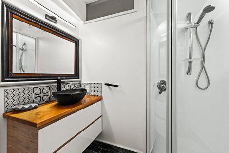 Photo of property in 1/7 The Esplanade, Westshore, Napier, 4110