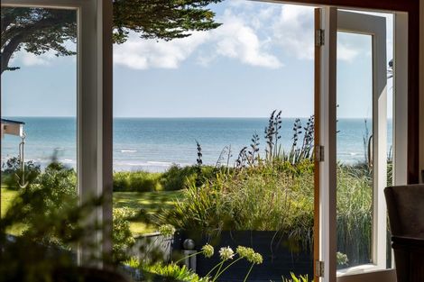 Photo of property in 33 Tainui Street, Raumati Beach, Paraparaumu, 5032