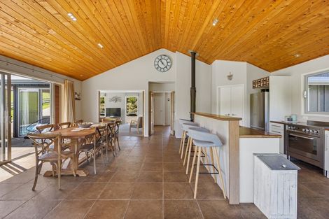 Photo of property in 167 Holdens Road, Clevedon, Papakura, 2585