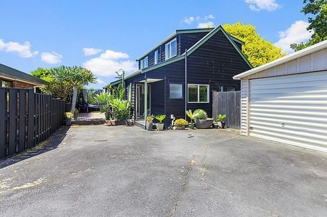 Photo of property in 437a Point Chevalier Road, Point Chevalier, Auckland, 1022
