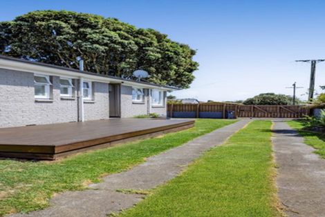 Photo of property in 15a Pratt Street, Waitara, 4320