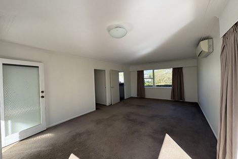 Photo of property in 2/18 Nikau Street, New Lynn, Auckland, 0600