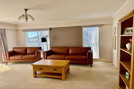 Photo of property in 43 Woodman Drive, Tawa, Wellington, 5028