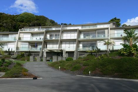 Photo of property in Bridgewater Apartments, 305/7 Te Rangi Cross Road, Paihia, 0200