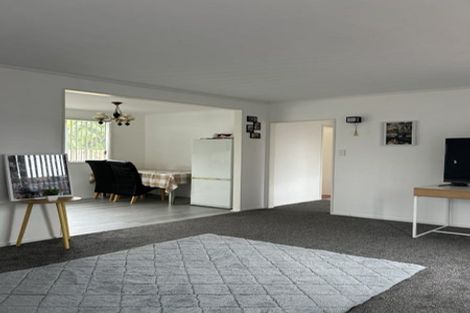 Photo of property in 9 Massine Place, Randwick Park, Auckland, 2105