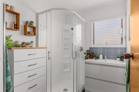 Photo of property in 277 Aberdeen Road, Gisborne, 4010