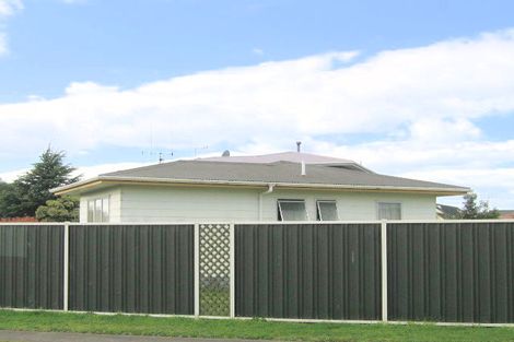 Photo of property in 1 Dover Place, Mount Maunganui, 3116