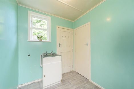 Photo of property in 5 Humphrey Street, Marton, 4710