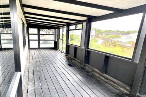 Photo of property in 73 Santiago Crescent, Unsworth Heights, Auckland, 0632