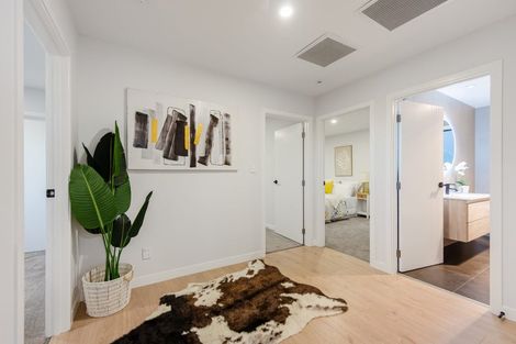 Photo of property in 17 Manawanui Way, Orewa, 0931