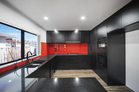 Photo of property in 12a Freyberg Avenue, Papatoetoe, Auckland, 2104
