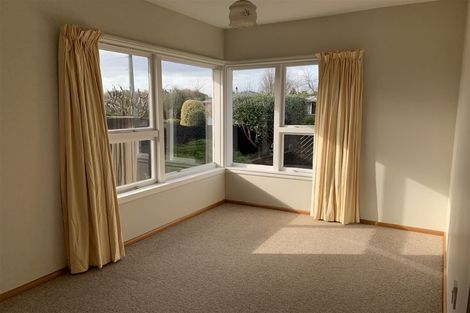 Photo of property in 8 Brent Place, Papanui, Christchurch, 8053