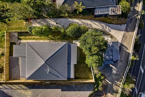 Photo of property in 237 Main Road, Tawa, Wellington, 5028